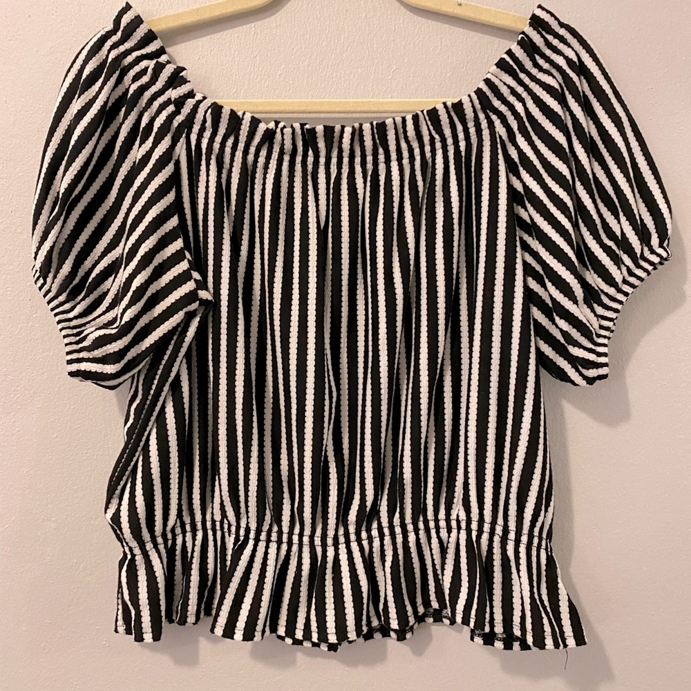 Cropped Striped H&M Top